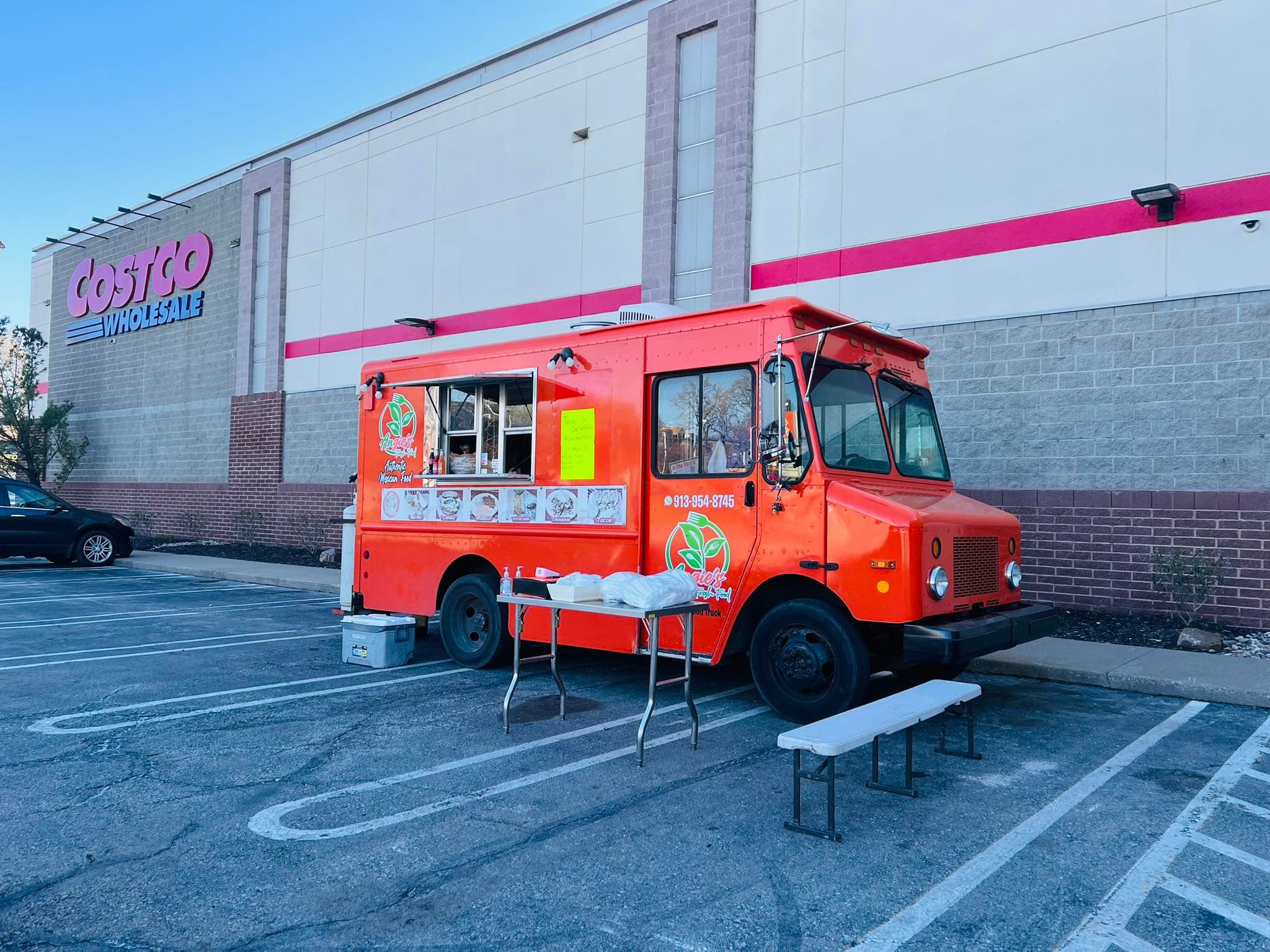 Angie’s Food Truck on the street in Kansas City